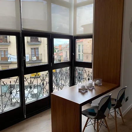 Plaza Mayor Apartment *
